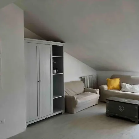 Luminoso E Moderno Apartment *